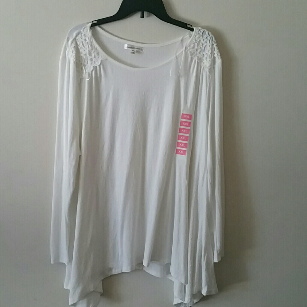 66% polyester 33%rayon 1%spandex